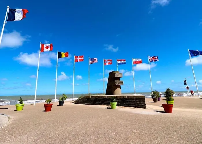 Maison Avec Terrasses à 300m De La Juno *